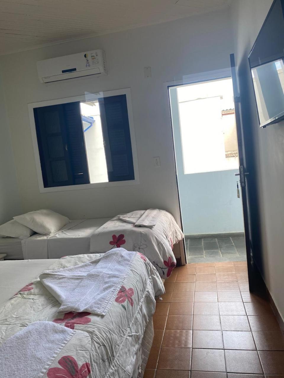 Hotel Pousada Garoupas Sao Sebastiao  Exteriör bild